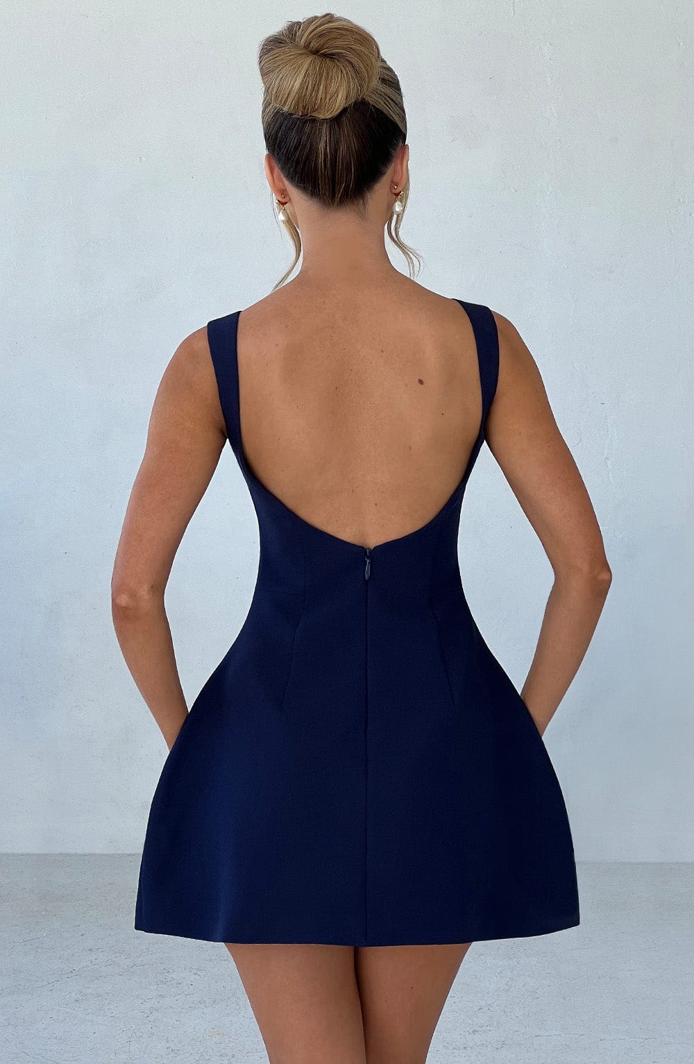 LILA BACKLESS MINI DRESS - NAVY